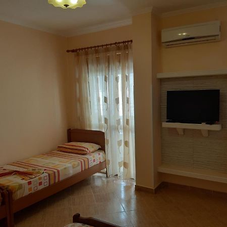 Amras House Hotel Durres Luaran gambar