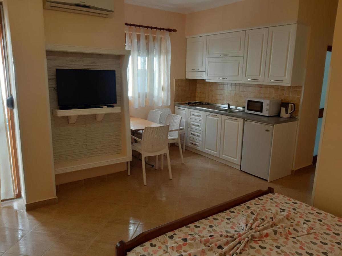 Amras House Hotel Durres Luaran gambar