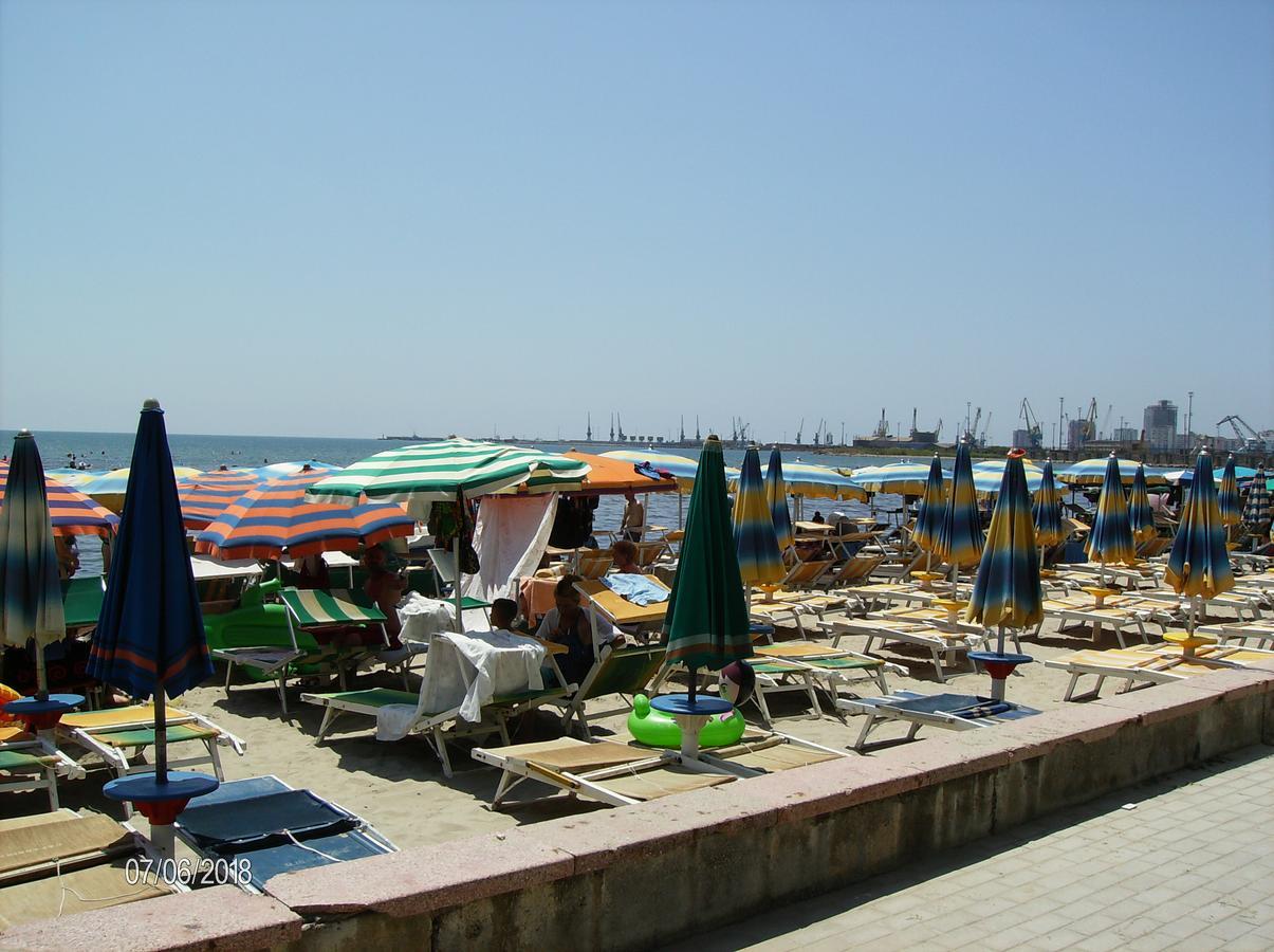 Amras House Hotel Durres Luaran gambar