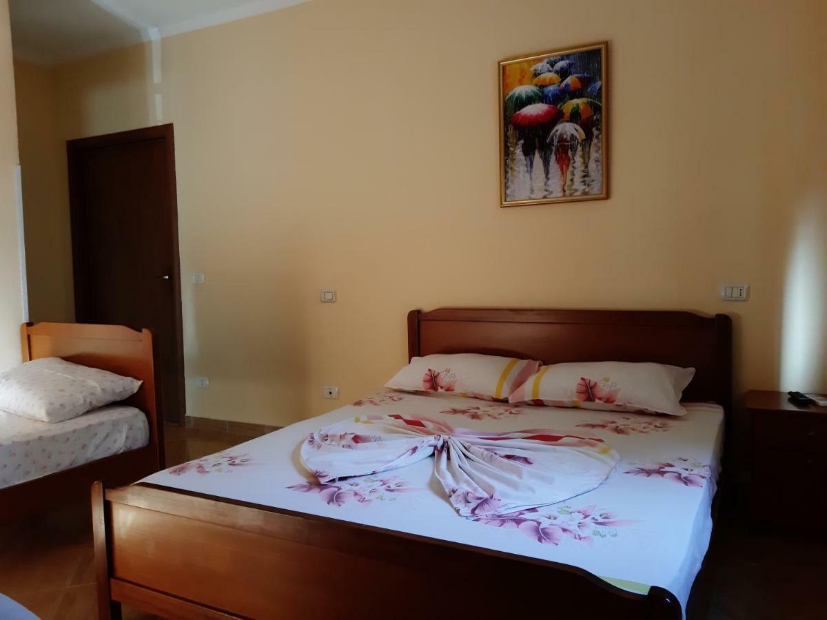 Amras House Hotel Durres Luaran gambar