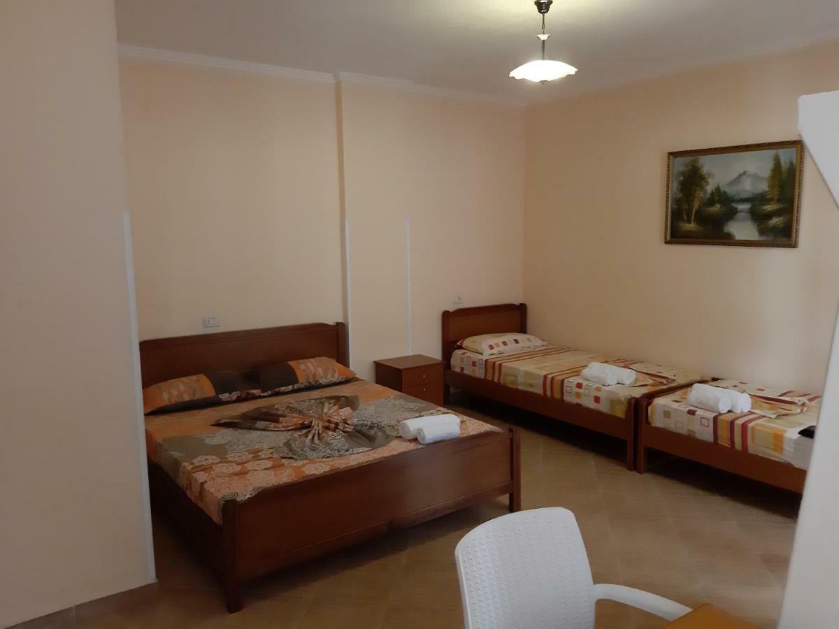 Amras House Hotel Durres Luaran gambar