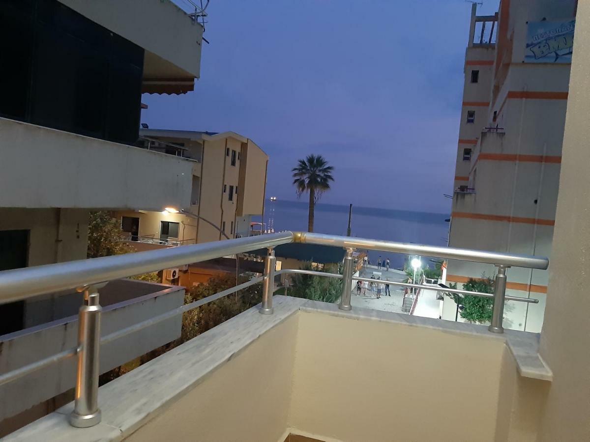 Amras House Hotel Durres Luaran gambar